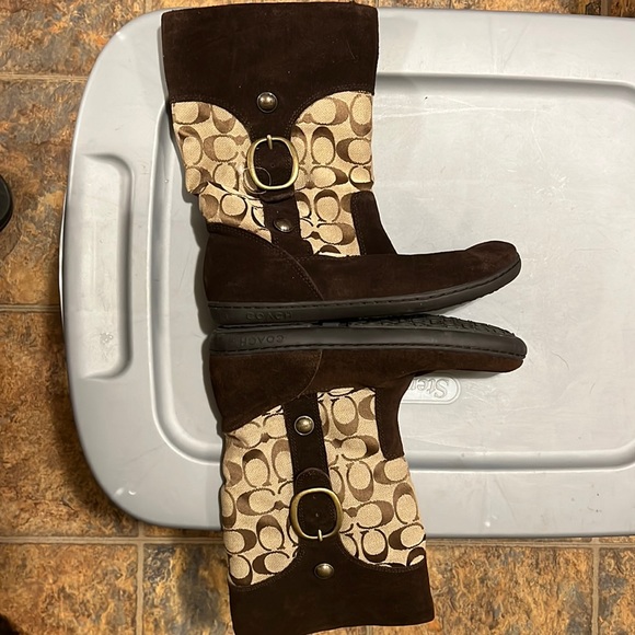 Womens size 8 Coach boot - Picture 1 of 5